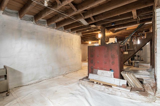 29 Summer Hill, Springfield, VT 05156