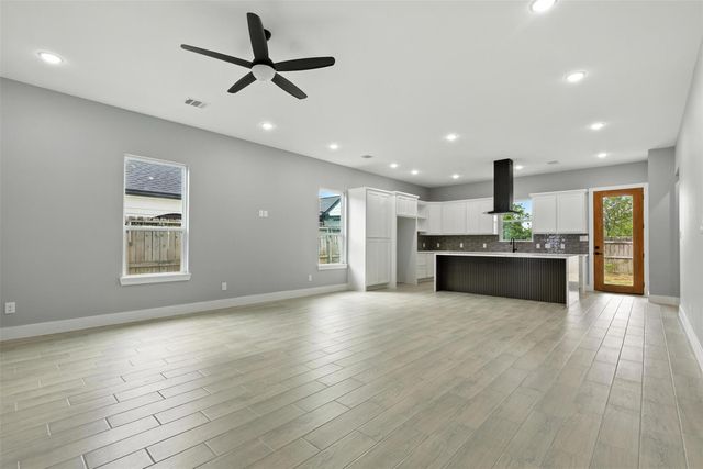 1105 Park Lane, Pasadena, TX 77506