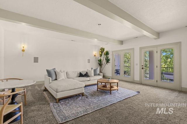 7002 W Avignon Ln, Eagle, ID 83616