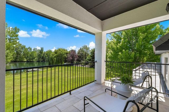 7002 W Avignon Ln, Eagle, ID 83616