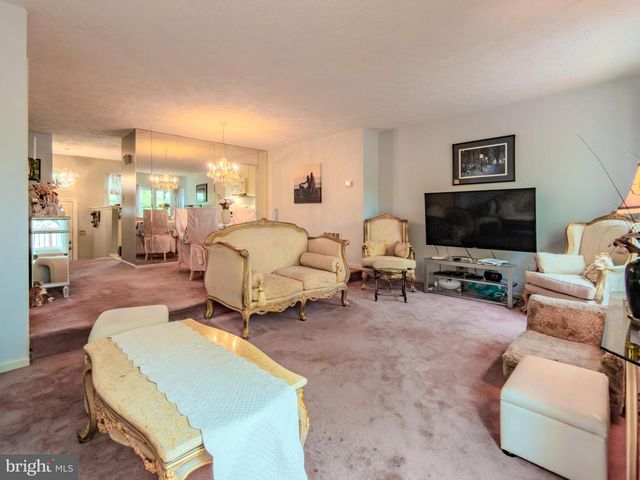 870 BAYRIDGE DR, Gaithersburg, MD 20878