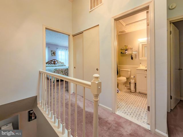 870 BAYRIDGE DR, Gaithersburg, MD 20878