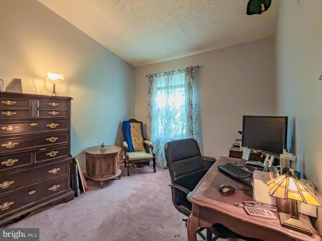 870 BAYRIDGE DR, Gaithersburg, MD 20878