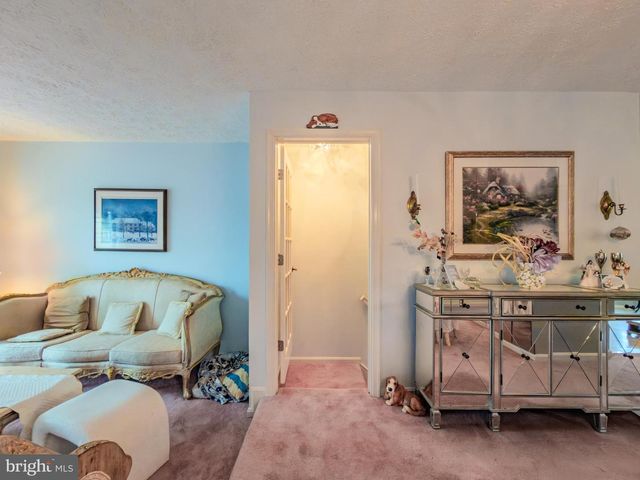 870 BAYRIDGE DR, Gaithersburg, MD 20878