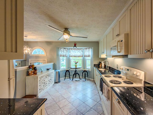 870 BAYRIDGE DR, Gaithersburg, MD 20878