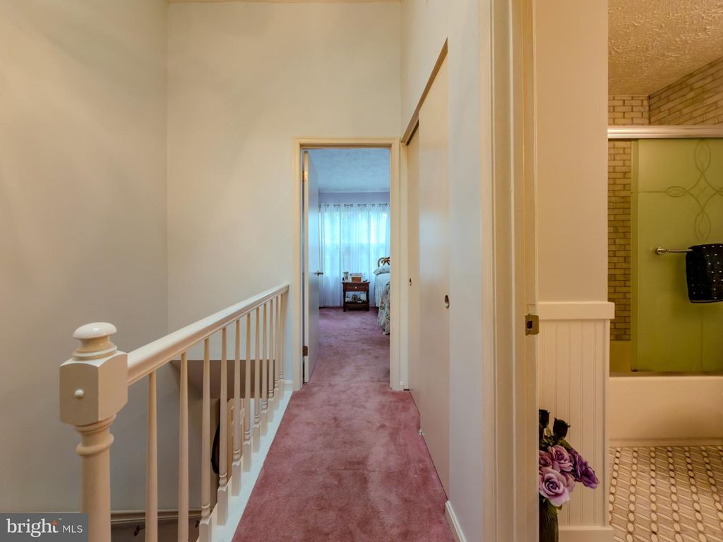 Image 17 of property listing at 870 BAYRIDGE DR, Gaithersburg, MD 20878