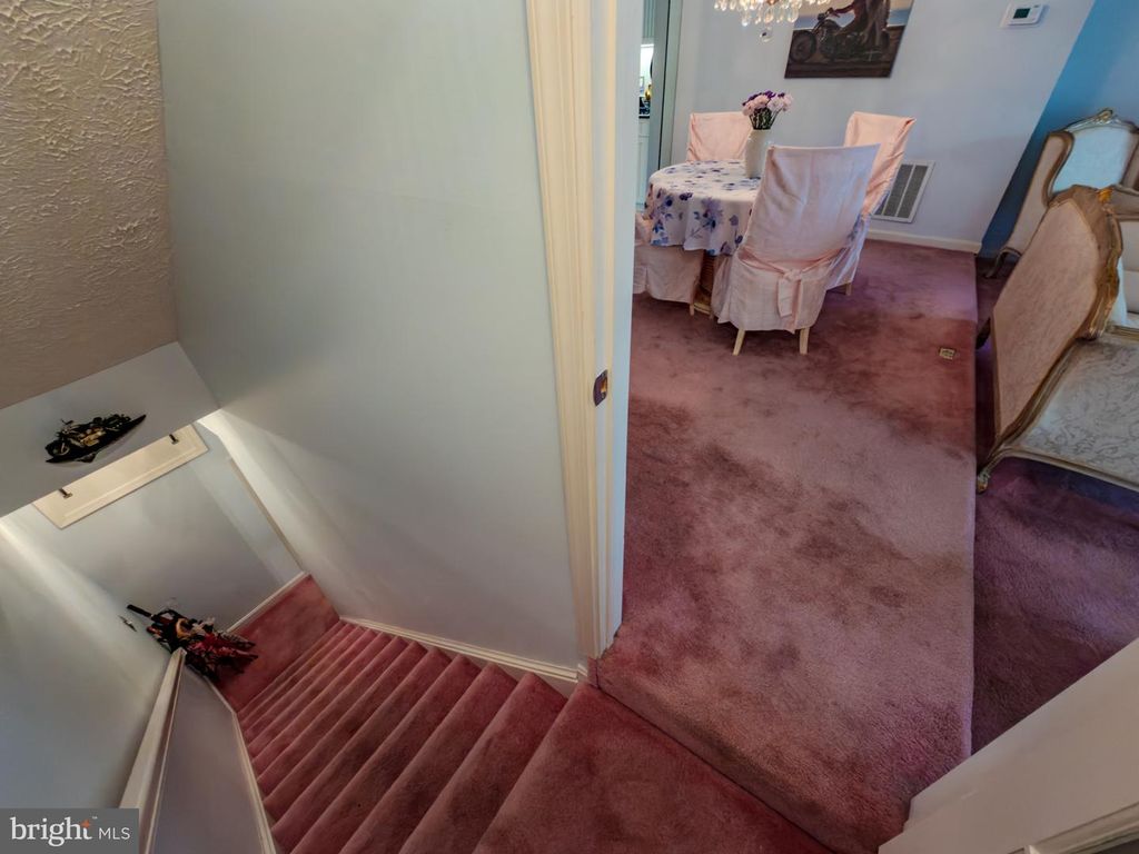 Image 27 of property listing at 870 BAYRIDGE DR, Gaithersburg, MD 20878