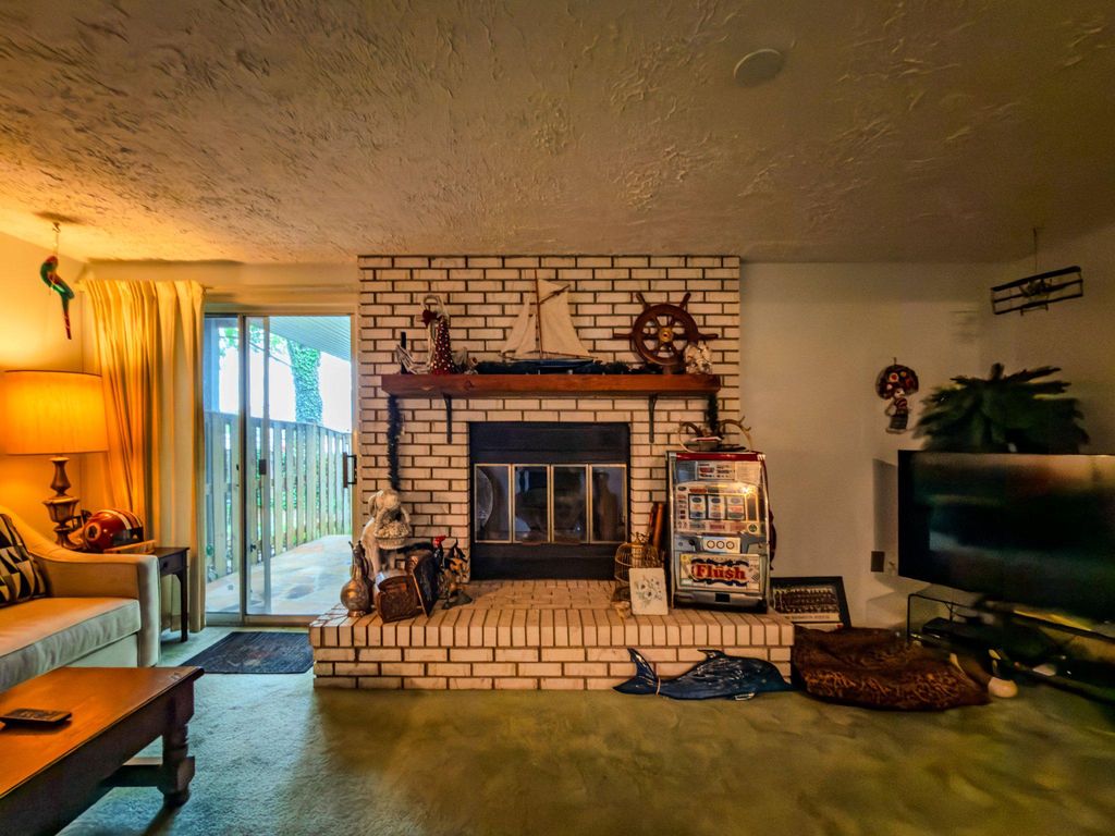 Image 35 of property listing at 870 BAYRIDGE DR, Gaithersburg, MD 20878