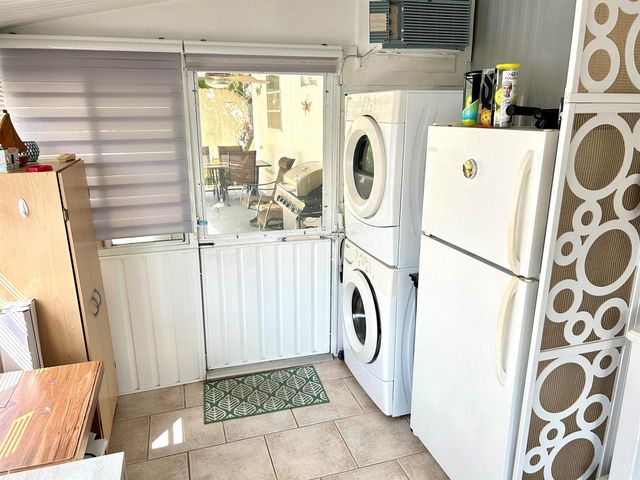 615 Alamanda Lane, Deerfield Beach, FL 33442