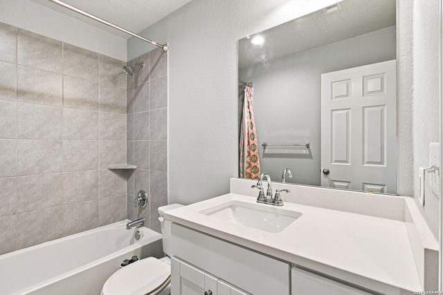 21018 CHESTNUT CV, San Antonio, TX 78266