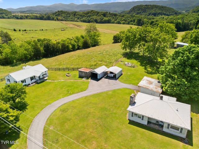 38245 Loves Mill Road, Chilhowie, VA 24319