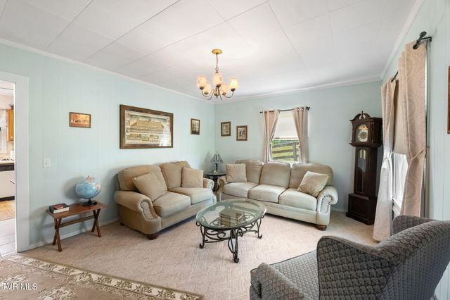 38245 Loves Mill Road, Chilhowie, VA 24319