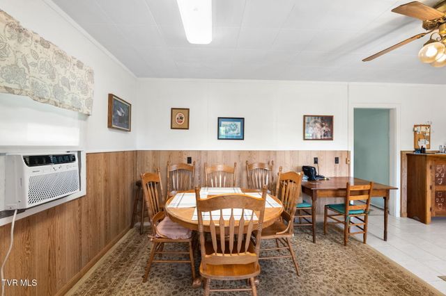 38245 Loves Mill Road, Chilhowie, VA 24319