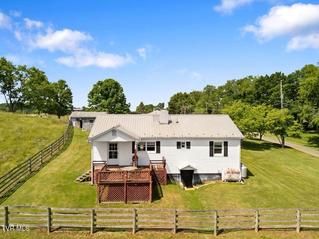 38245 Loves Mill Road, Chilhowie, VA 24319