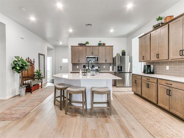 9021 NW 149th Terrace, Yukon, OK 73099