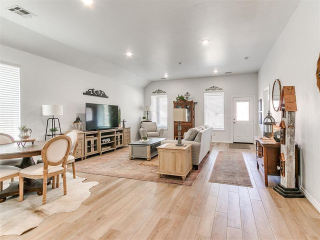 9021 NW 149th Terrace, Yukon, OK 73099