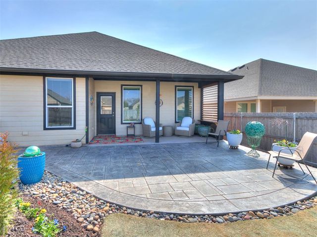 9021 NW 149th Terrace, Yukon, OK 73099