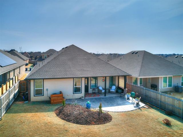 9021 NW 149th Terrace, Yukon, OK 73099