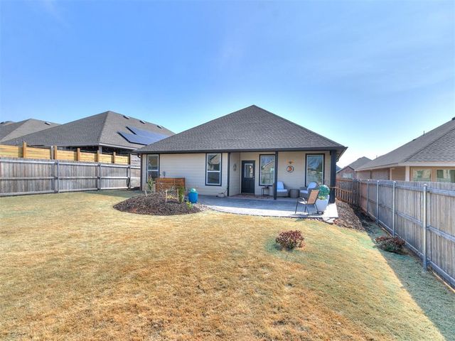 9021 NW 149th Terrace, Yukon, OK 73099