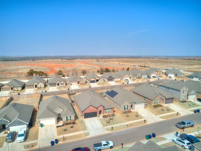 9021 NW 149th Terrace, Yukon, OK 73099