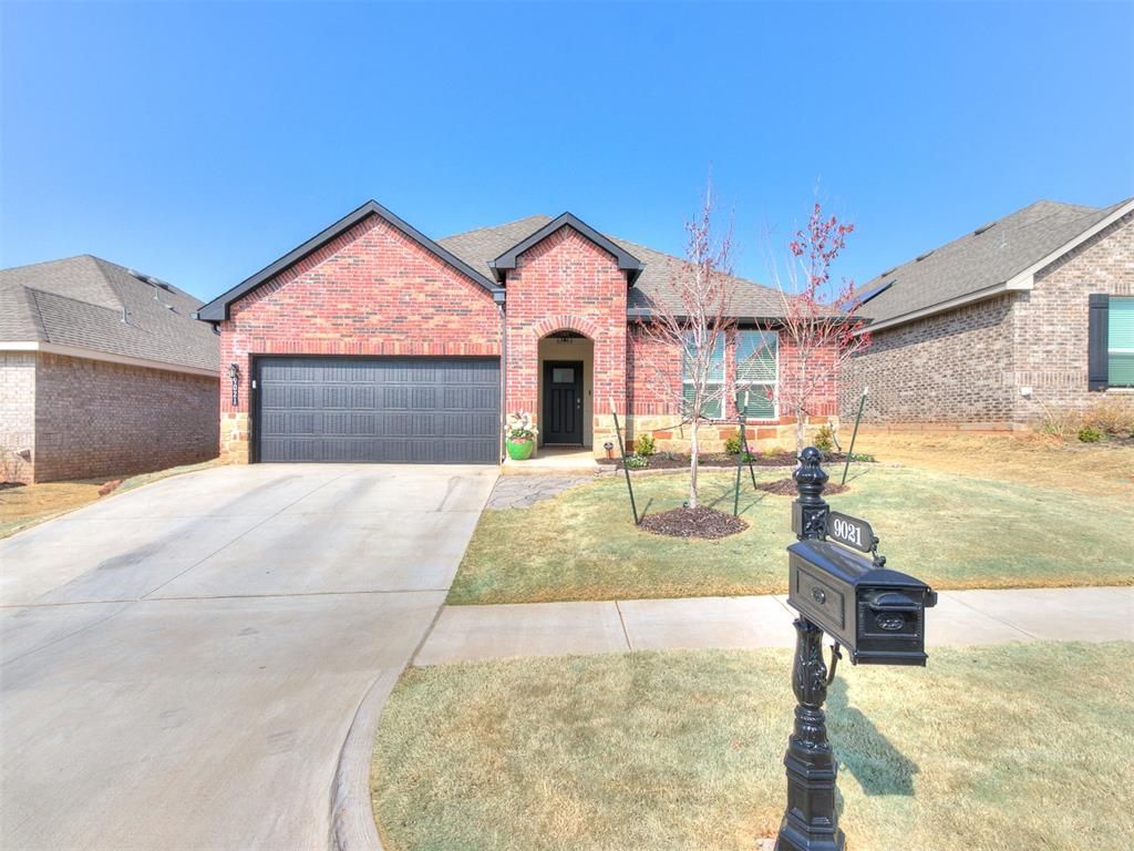 9021 NW 149th Terrace, Yukon, OK 73099