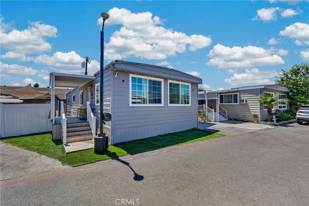 150 E De Anza Lane 150, Tustin, CA 92780 — exterior