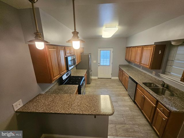 1740 FLEET ST, Baltimore, MD 21231