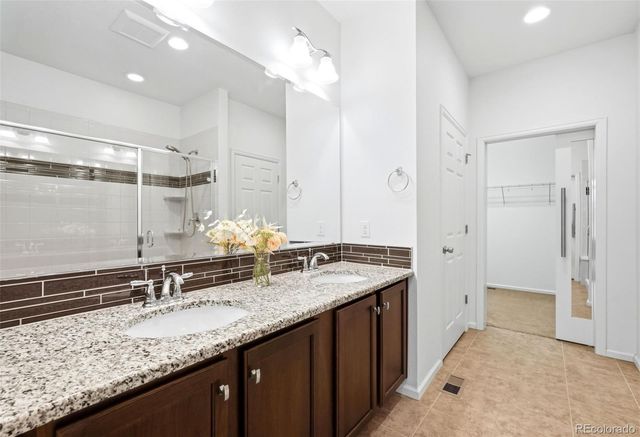 14926 E Crestridge Place, Aurora, CO 80015