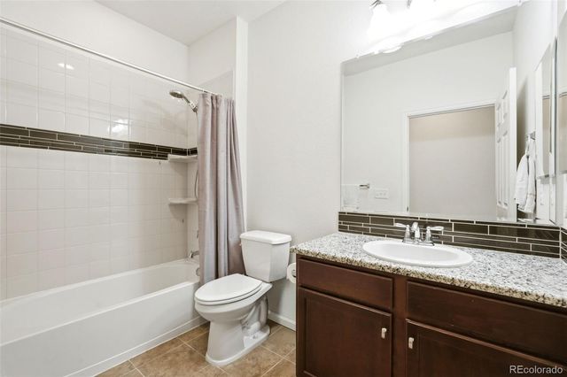 14926 E Crestridge Place, Aurora, CO 80015