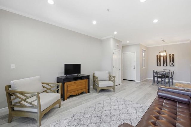 1982 W Bayshore Road 310, East Palo Alto, CA 94303