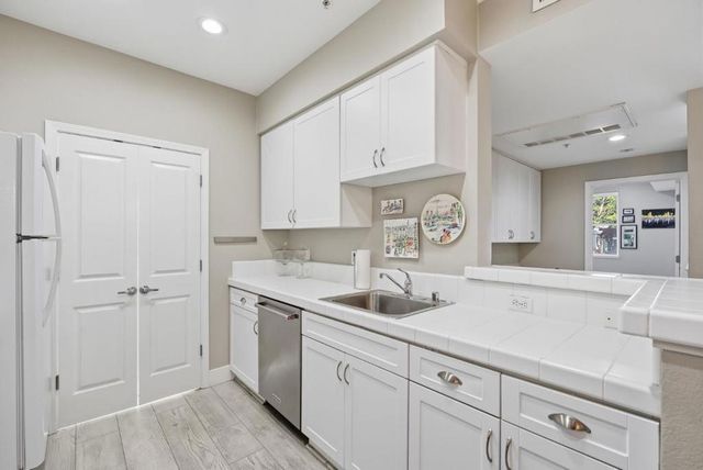 1982 W Bayshore Road 310, East Palo Alto, CA 94303