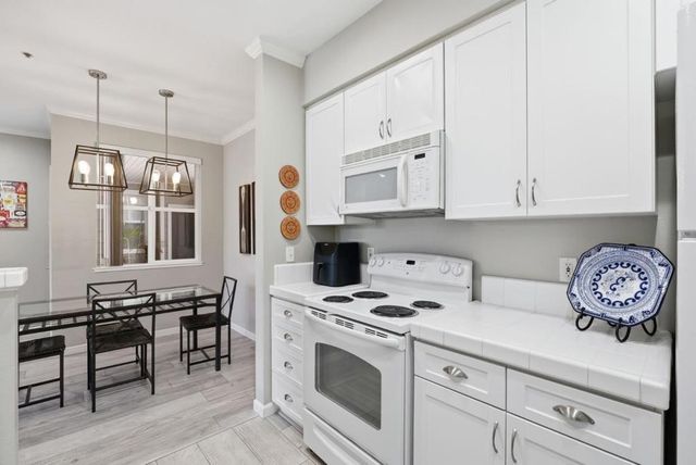 1982 W Bayshore Road 310, East Palo Alto, CA 94303