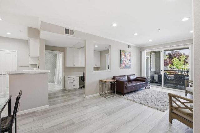 1982 W Bayshore Road 310, East Palo Alto, CA 94303