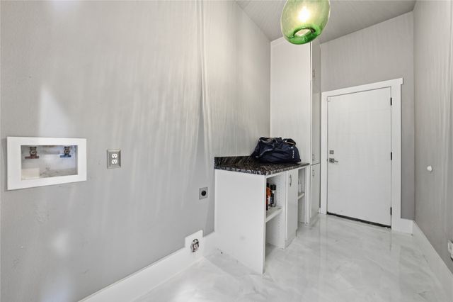 310 Splitrail Drive, Mabank, TX 75143