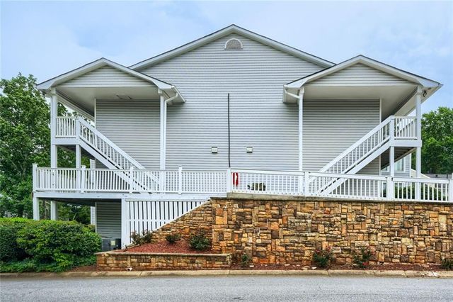 905 Augusta Drive, Marietta, GA 30067