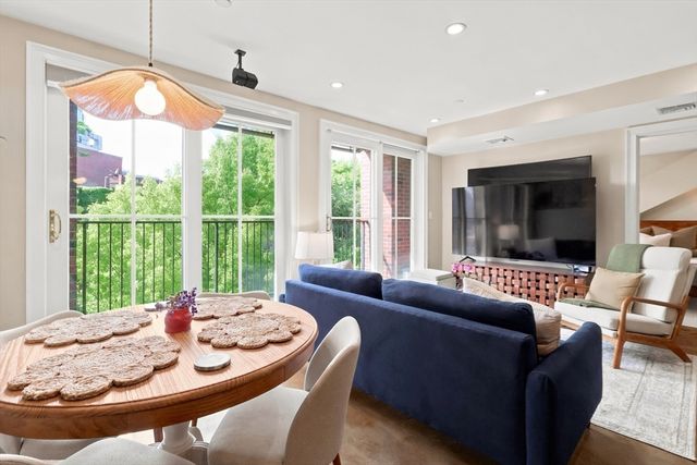 64-66 Salem Street 5R, Boston, MA 02113