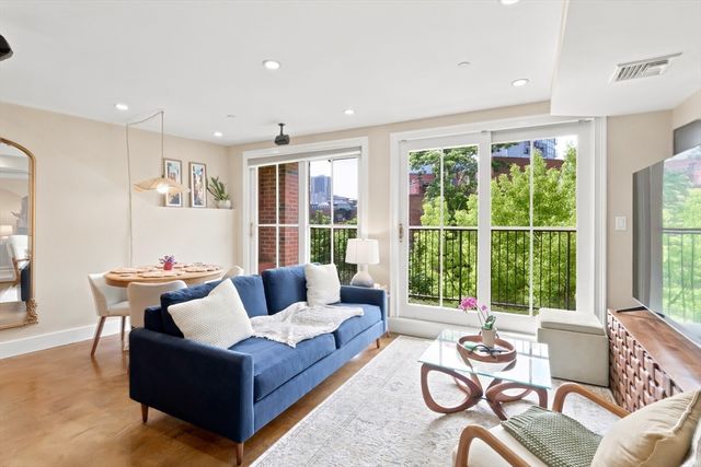 64-66 Salem Street 5R, Boston, MA 02113