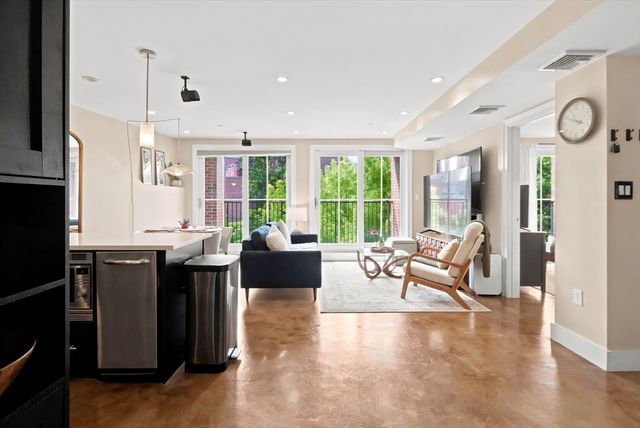 64-66 Salem Street 5R, Boston, MA 02113