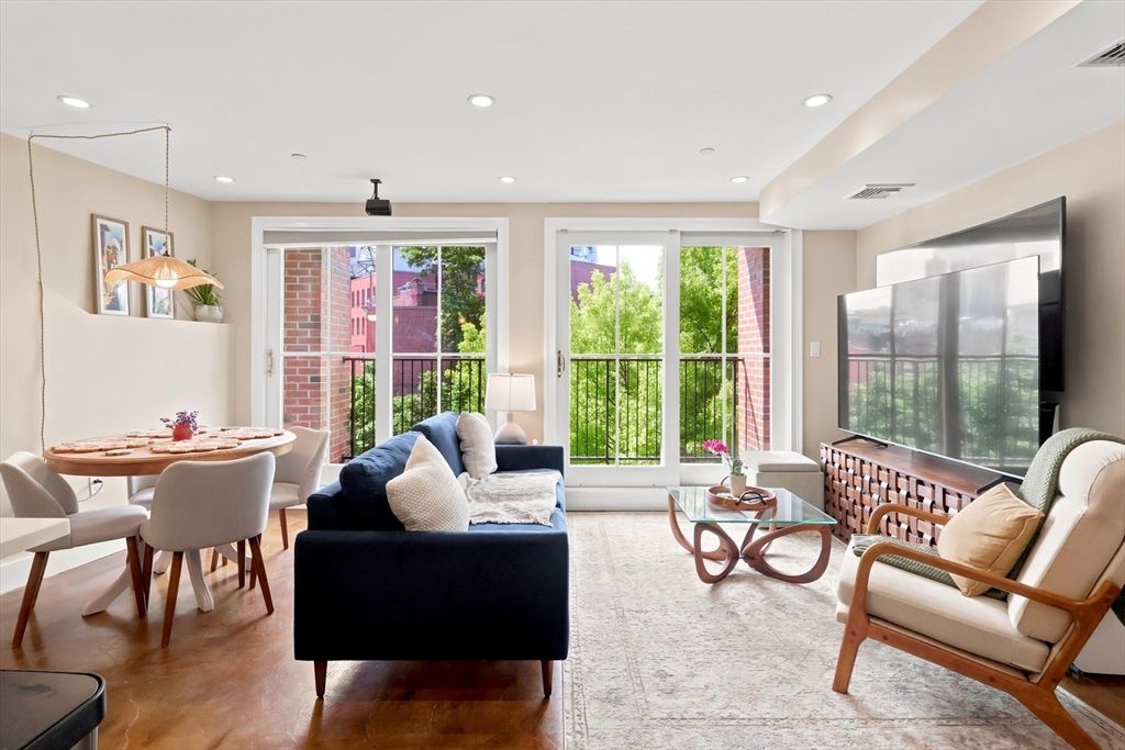 64-66 Salem Street 5R, Boston, MA 02113