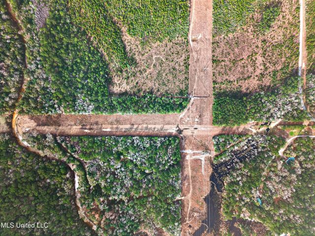 3509 Road 528, Kiln, MS 39556