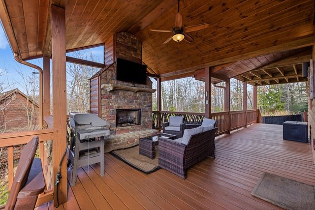 33 Stanley Ridge Drive, Morganton, GA 30560