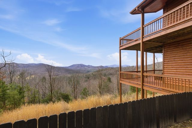 33 Stanley Ridge Drive, Morganton, GA 30560