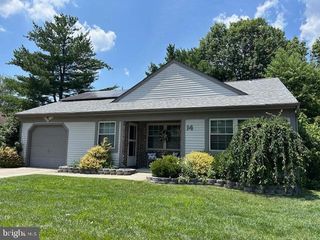 14 MARIGOLD CT, Mount Laurel, NJ 08054