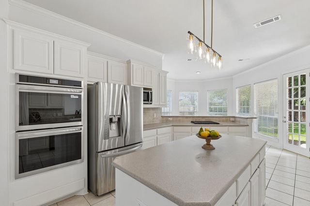 4412 Crown Knoll Circle, Flower Mound, TX 75028
