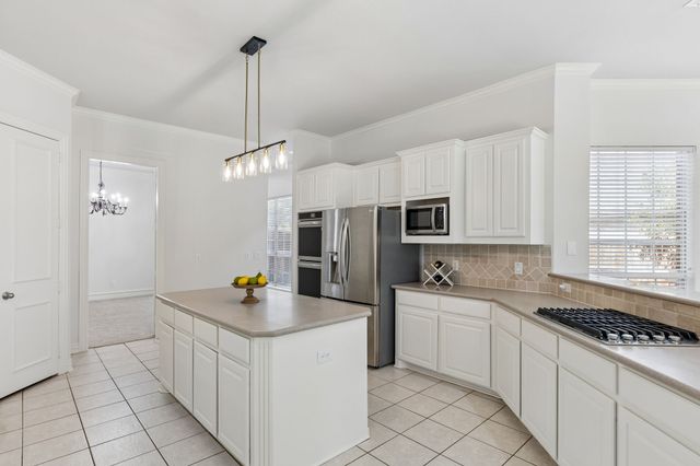 4412 Crown Knoll Circle, Flower Mound, TX 75028