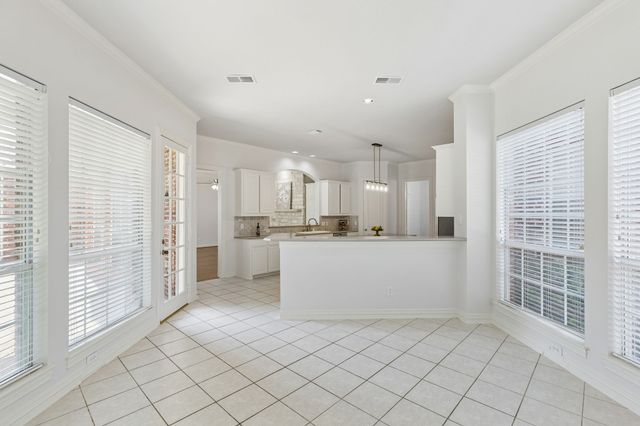 4412 Crown Knoll Circle, Flower Mound, TX 75028
