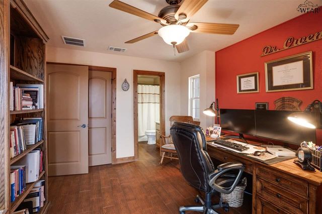 248464 East 1984 Lane, Devol, OK 73531