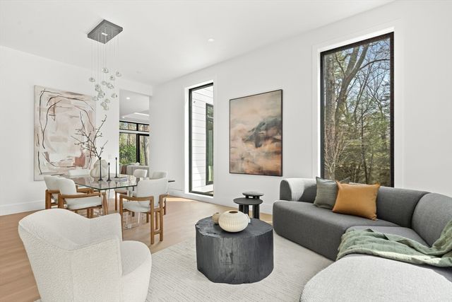 5 Deer Path Ln, Weston, MA 02493