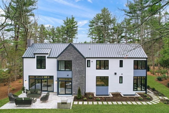 5 Deer Path Ln, Weston, MA 02493
