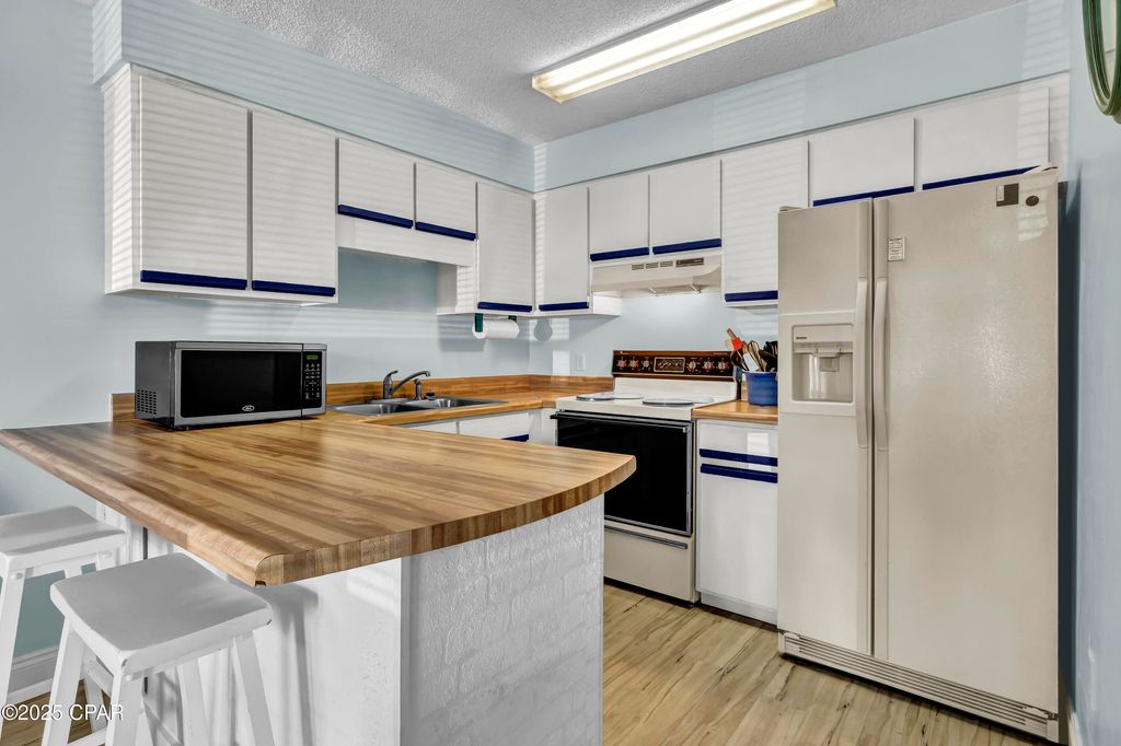 Image 9 of property listing at 506 E El Centro Boulevard 506B, Panama City Beach, FL 32413